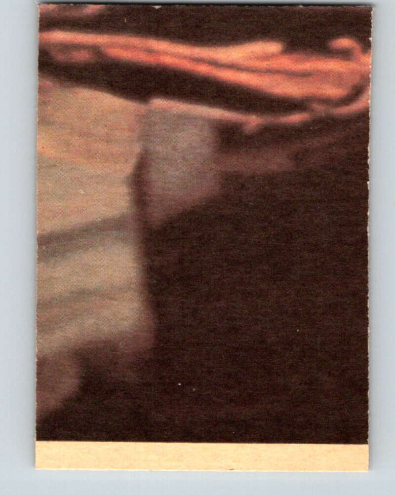 1977 OPC Star Wars #142 Luke Skywalker on the desert planet V34466