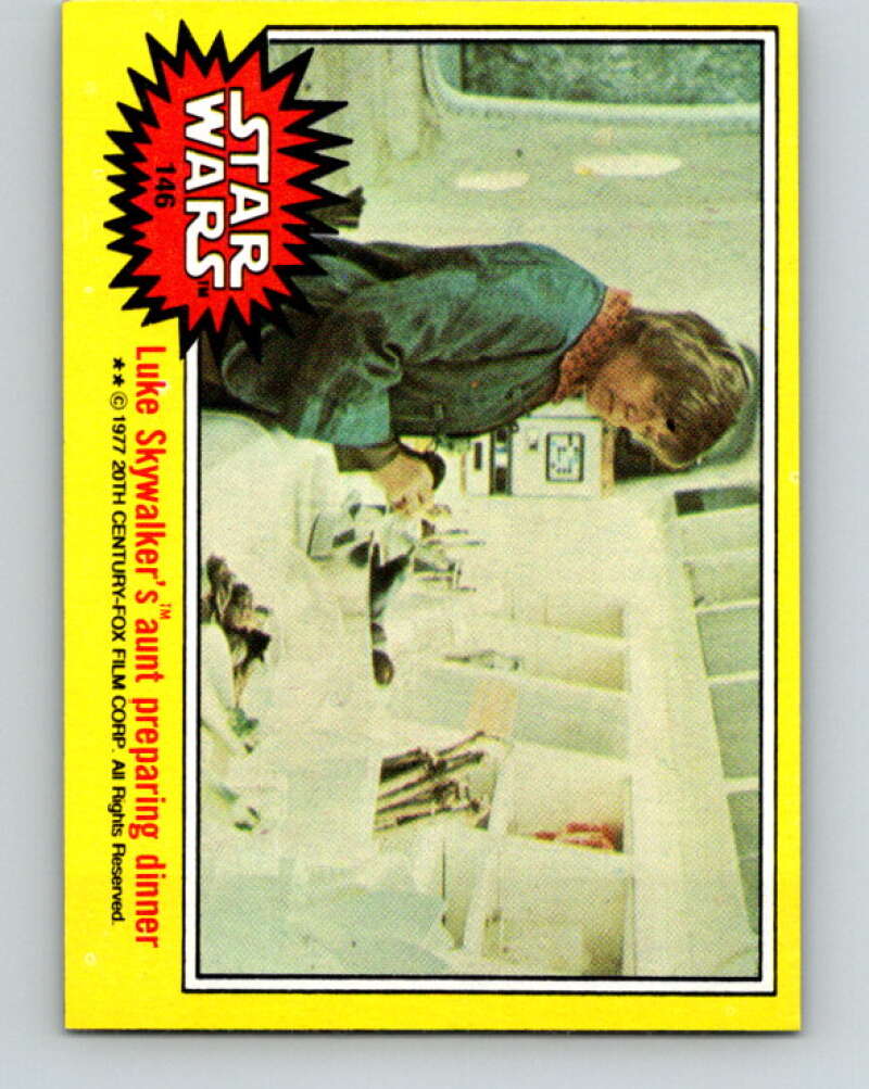 1977 Topps Star Wars #146 Luke Skywalker's aunt preparing dinner V34632