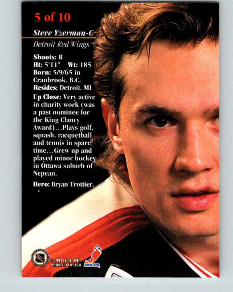1993-94 Leaf Studio Signature #5 Steve Yzerman Detroit Red Wings V35149