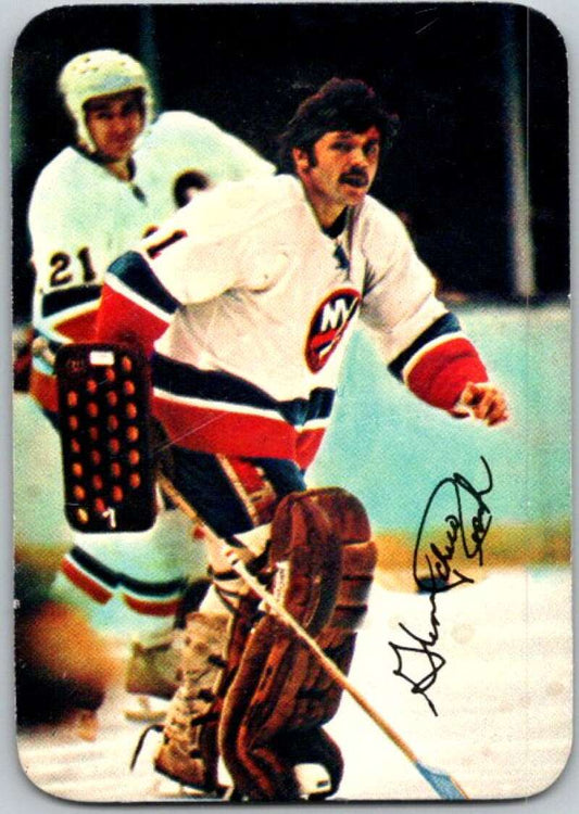 1977-78 Topps Glossy #17 Glenn Resch, New York Islanders  V35664