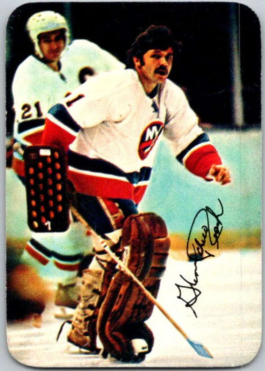 1977-78 Topps Glossy #17 Glenn Resch, New York Islanders  V35666
