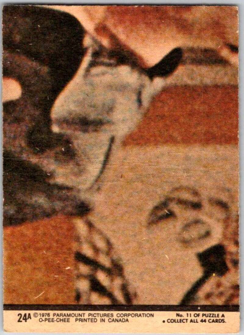 1976 O-Pee-Chee Happy Days #24 Stealing hubcaps? V35743