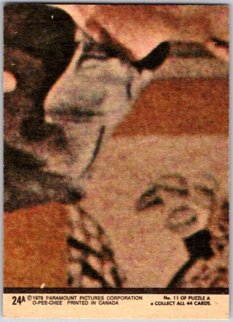 1977 O-Pee-Chee Happy Days #24 Stealing hubcaps? V35744