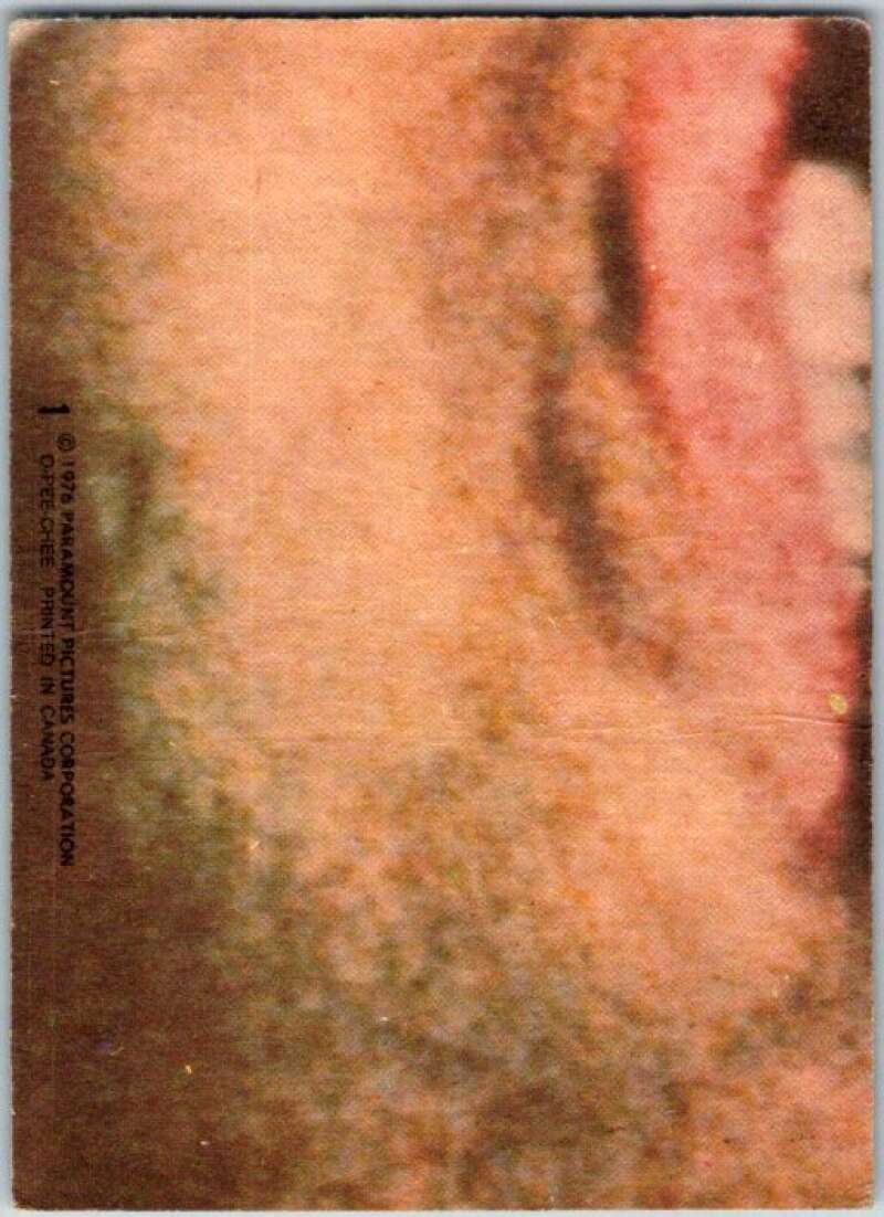 1976 Topps Happy Days #1 A Chick Is Like a Phone Easy to Pick Up V35798