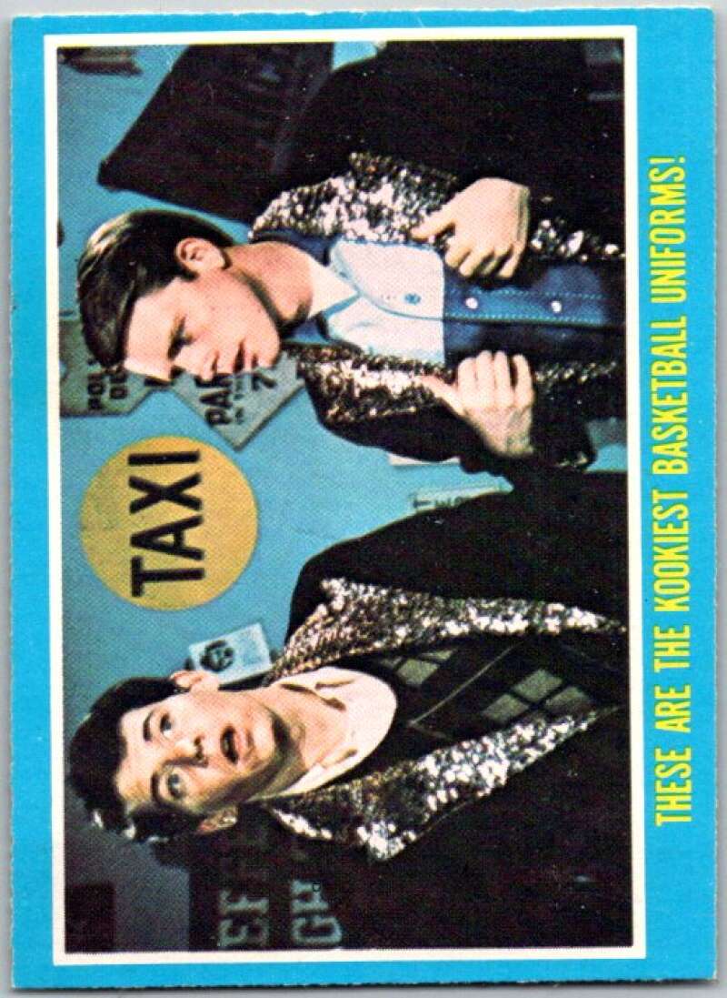 1976 Topps Happy Days #9 These Are the Kookiest Basketball Uniforms V35824
