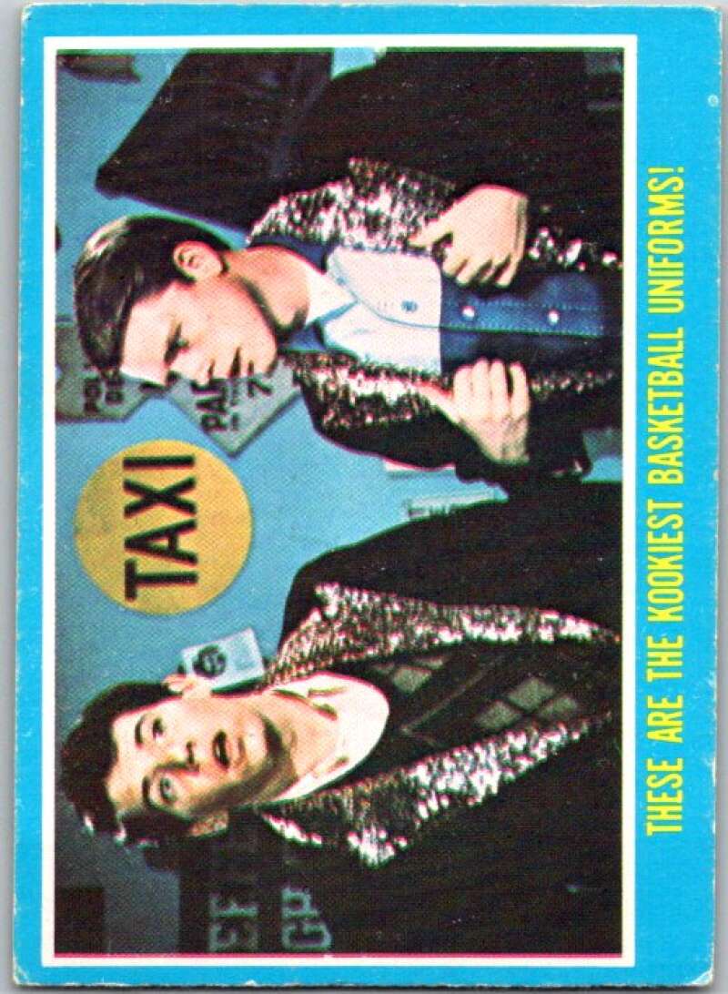 1976 Topps Happy Days #9 These Are the Kookiest Basketball Uniforms V35827