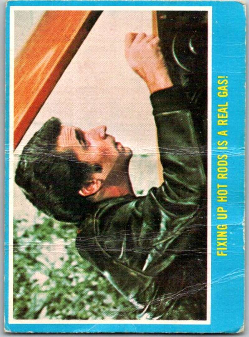 1976 Topps Happy Days #14 Fixing Up Hot Rods Is a Real Gas V35842