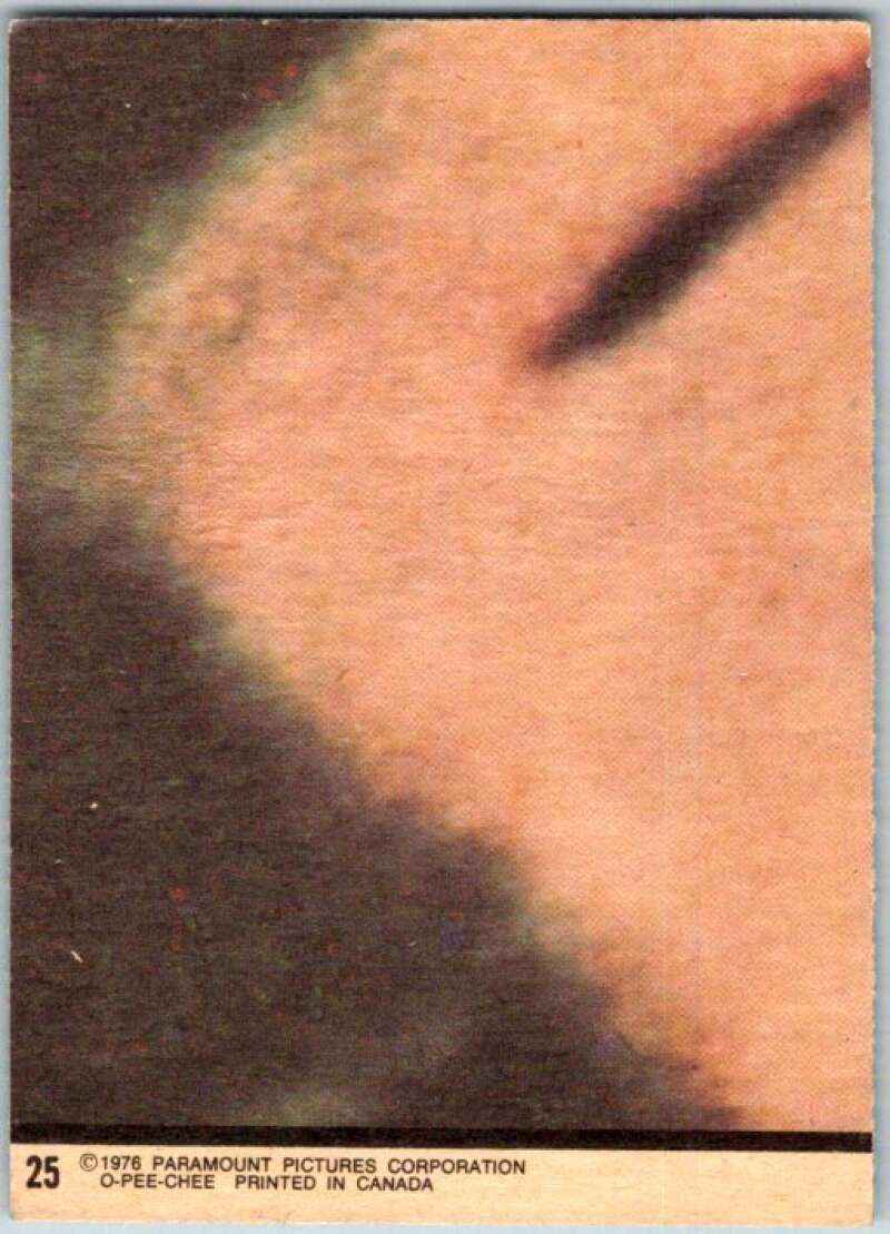 1976 Topps Happy Days #25 Ice Cream at Arnold's Is Not a Hot Date V35881