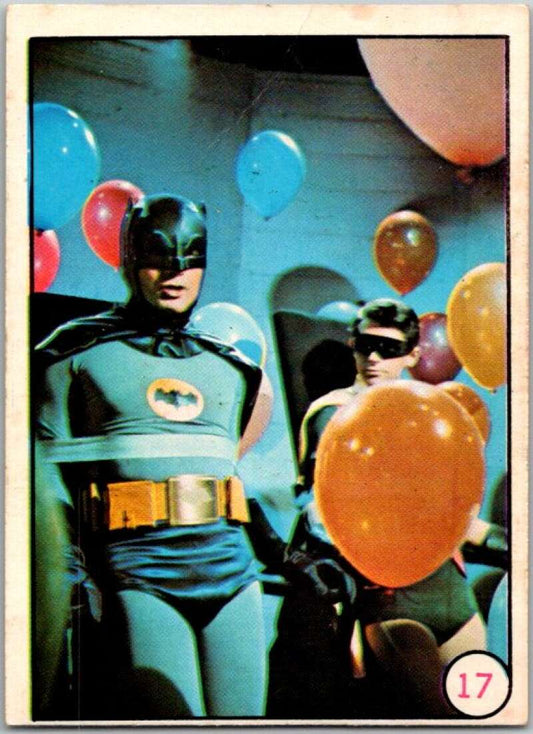 1966 Topps Batman Laffs #17 Batman and Robin   V36251