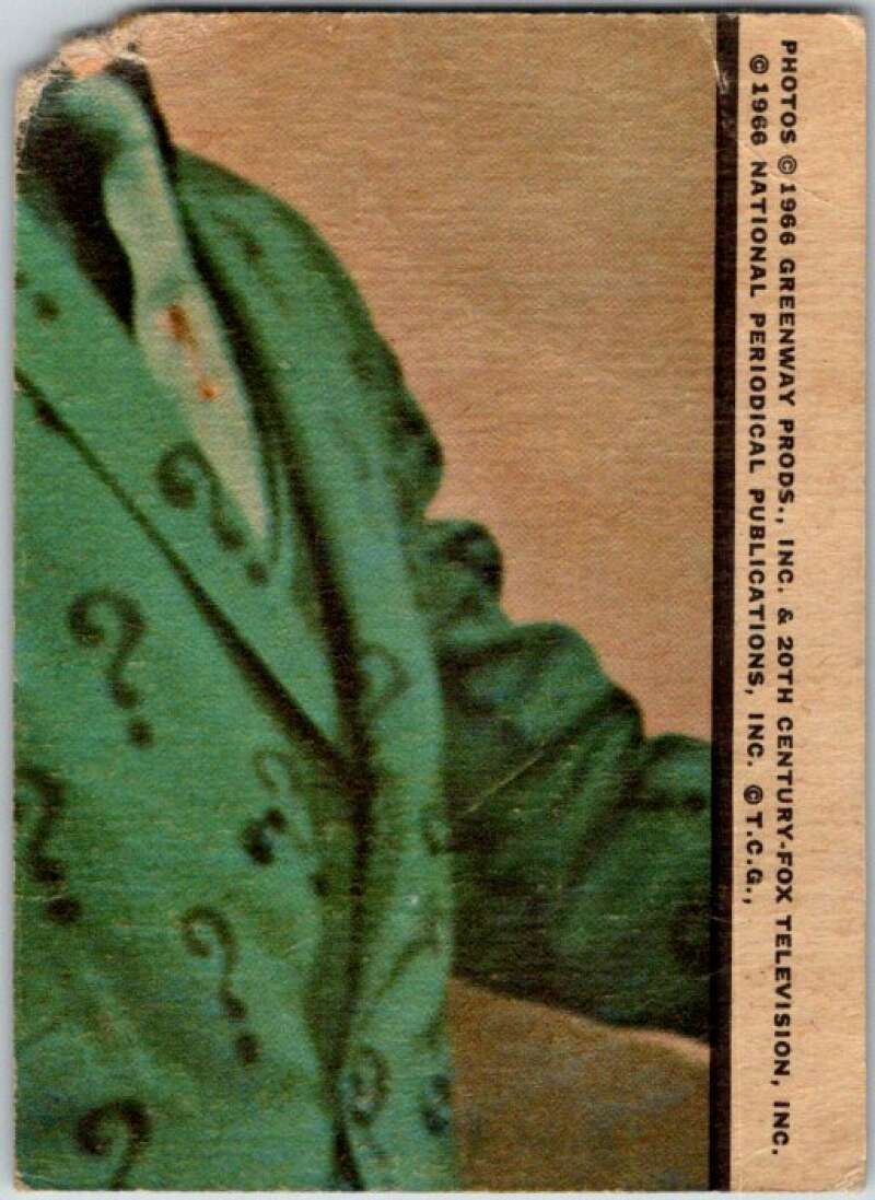 1966 Topps Batman Laffs #31 Commissioner Gordon and Batman V36256