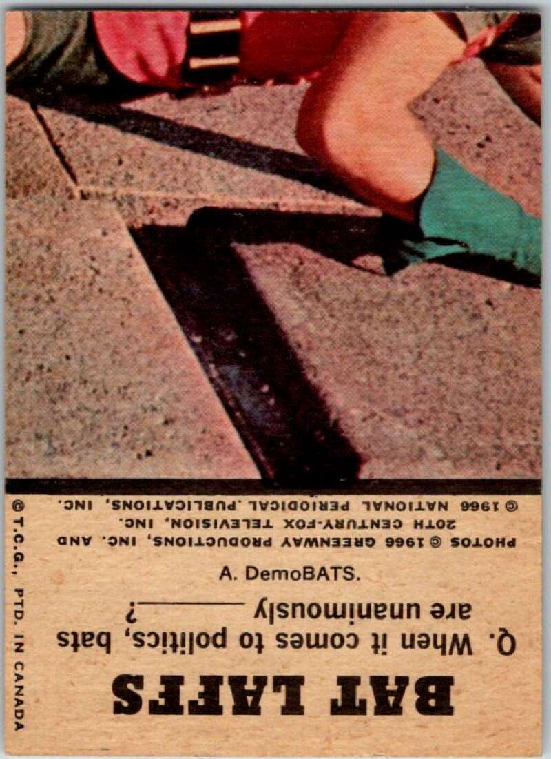 1966 Topps Batman Laffs #48 The Joker the Riddler and the Penguin V36265