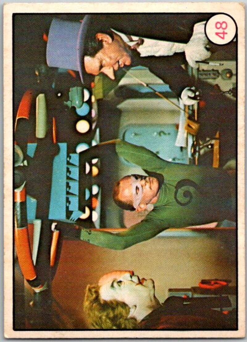 1966 Topps Batman Laffs #48 The Joker the Riddler and the Penguin V36266