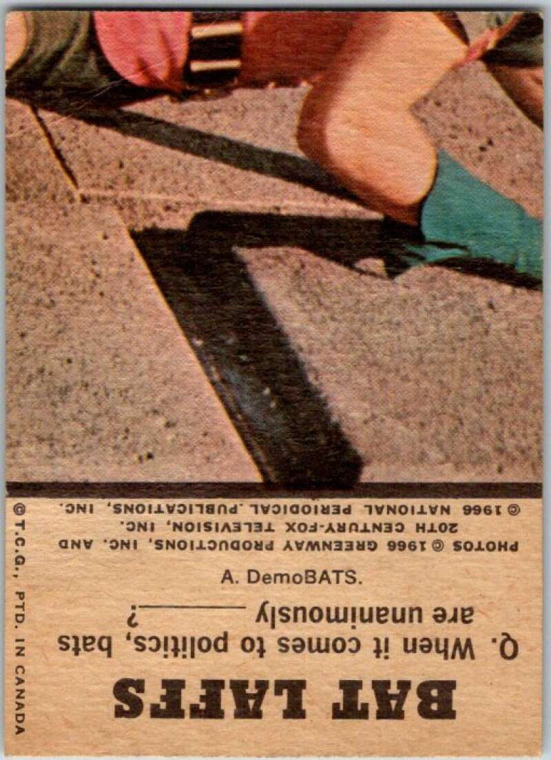 1966 Topps Batman Laffs #48 The Joker the Riddler and the Penguin V36266