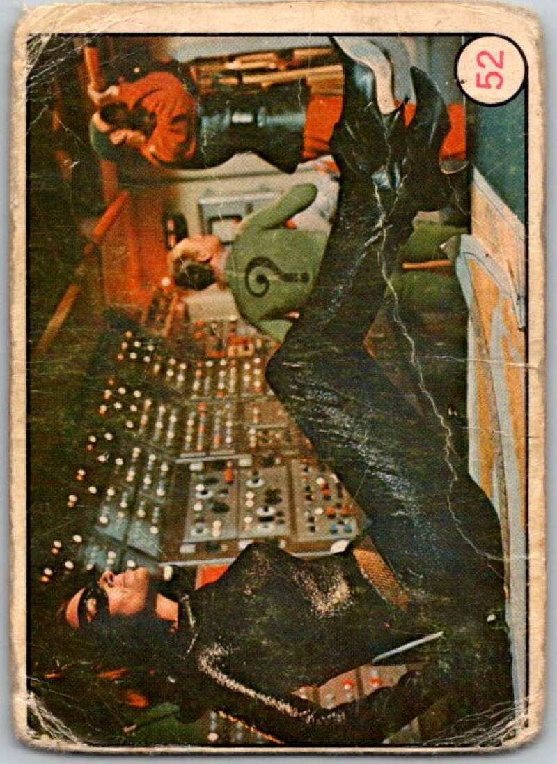 1966 Topps Batman Laffs #52 Catwoman The Riddler and Bluebeard V36269
