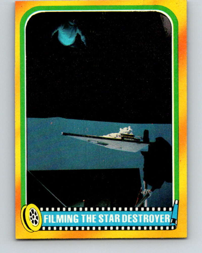 1980 Topps The Empire Strikes Back #348 Filming the Star Destroyer V44046