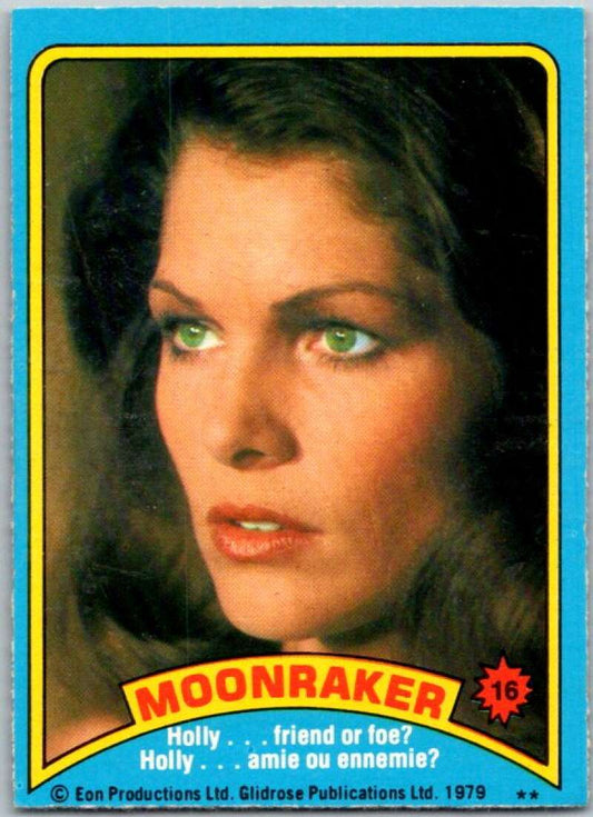 1979 Topps James Bond Moonraker #16 Holly friend or foe   V45657