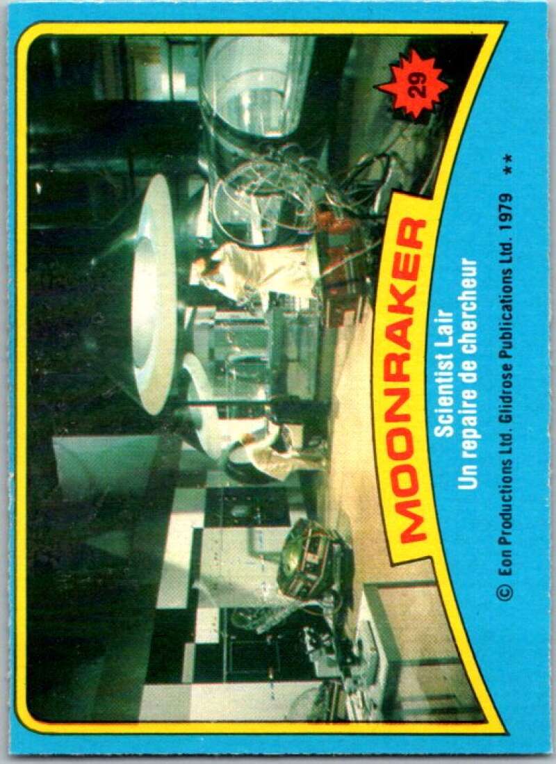 1979 Topps James Bond Moonraker #29 Scientist Lair V45670
