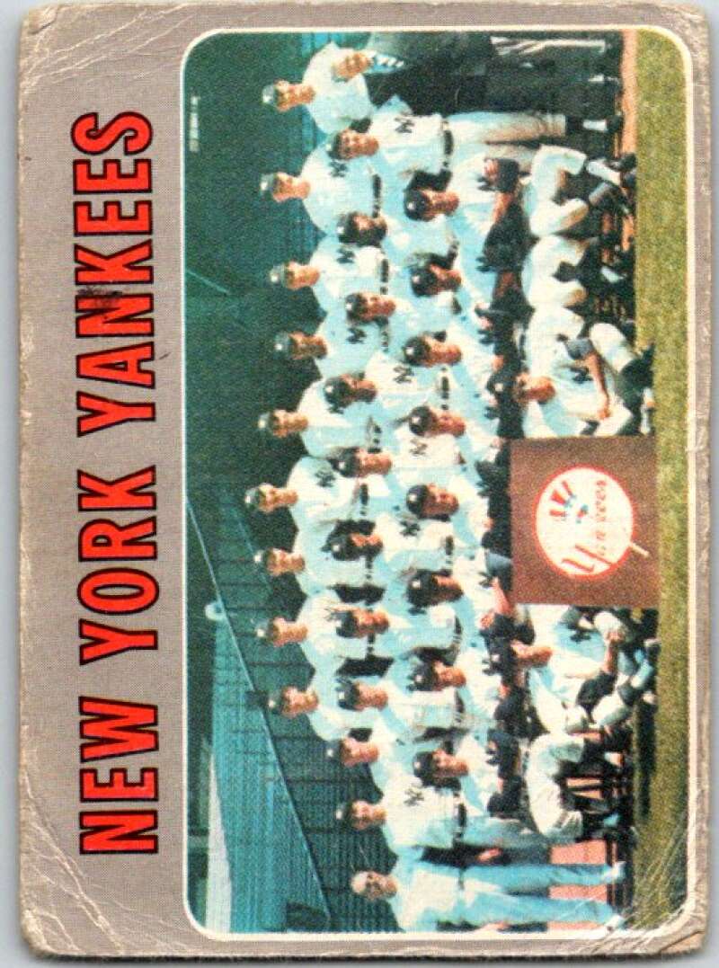 1970 Topps MLB #399 Yankees Team New York Yankees V47889