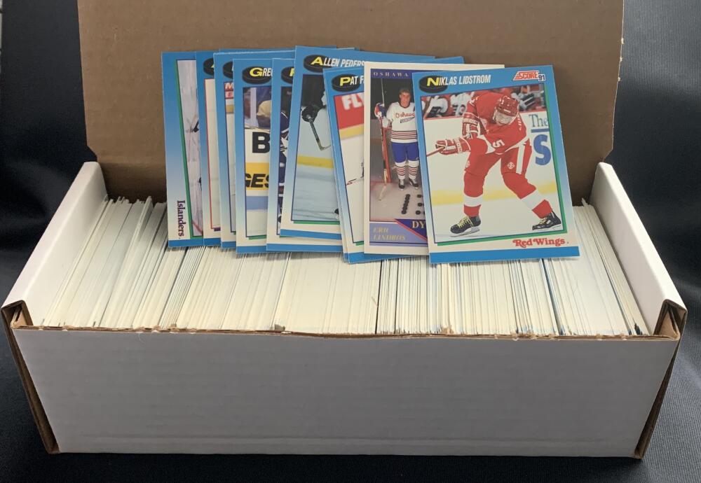 1991-92 Score Canadian English S.2 Hockey Cards - Box Over 500 cards! - Lot #2 Image 1
