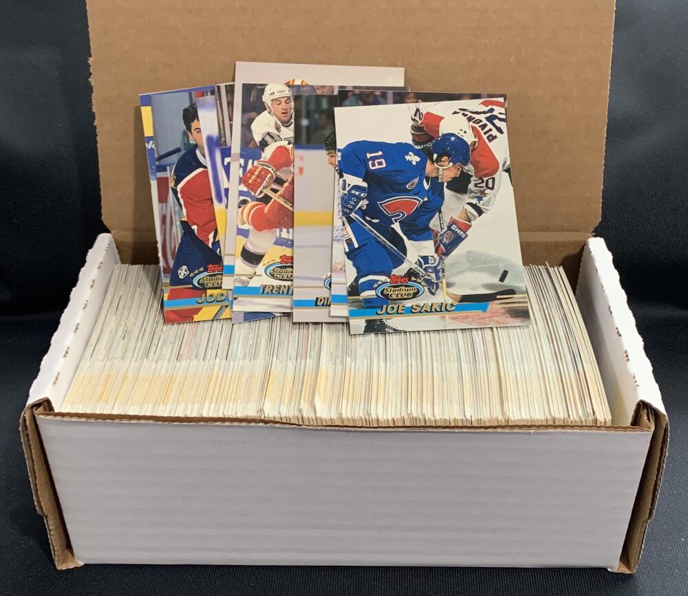 1992-93 Stadium Club Hockey Trading Cards - Box Over 400 cards! - Lot #1 Image 1