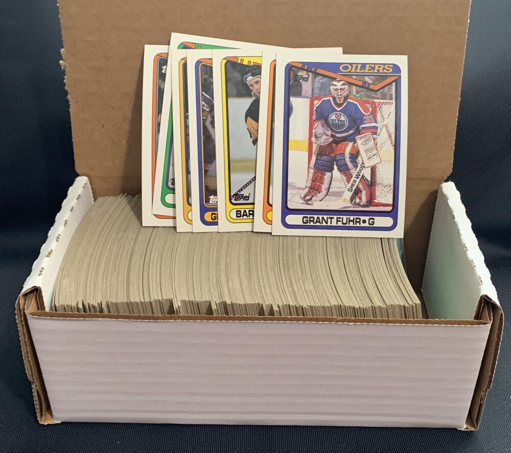 1990-91 Topps Hockey Trading Cards - Box Over 320 cards! - Lot #6 Image 1