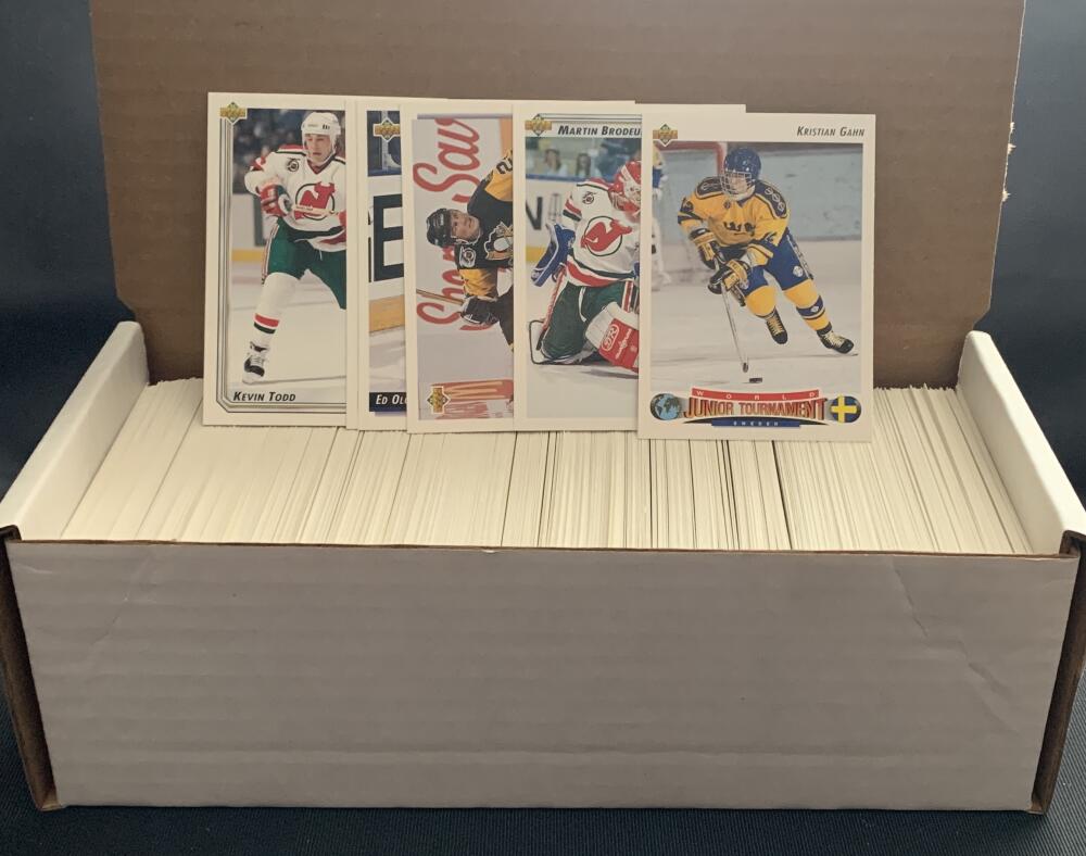 1992-93 Upper Deck Hockey Trading Cards - Box Over 530 cards! - Lot #7 Image 1