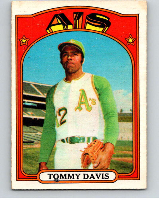 1972 O-Pee-Chee Baseball #41 Tommy Davis  Oakland Athletics  V66084 Image 1