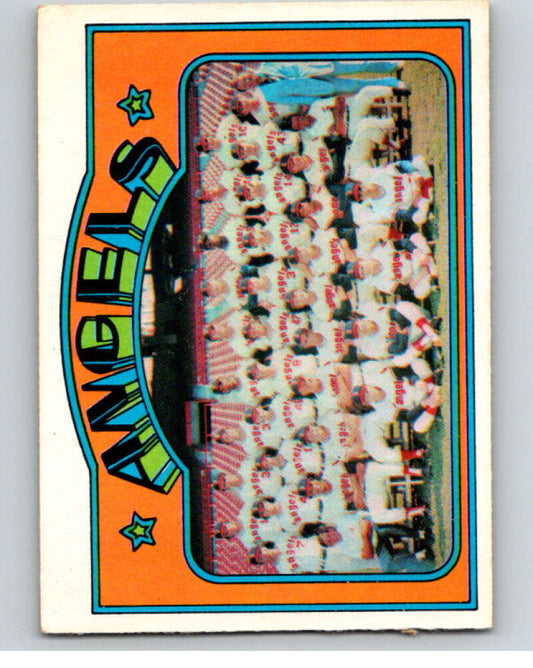 1972 O-Pee-Chee Baseball #71 Angels Team  California Angels  V66119 Image 1