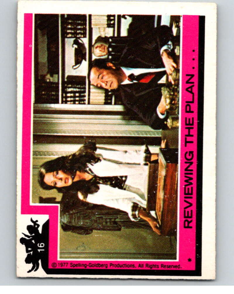 1977 Topps Charlie's Angels #16 Reviewing the Plan V67118 Image 1