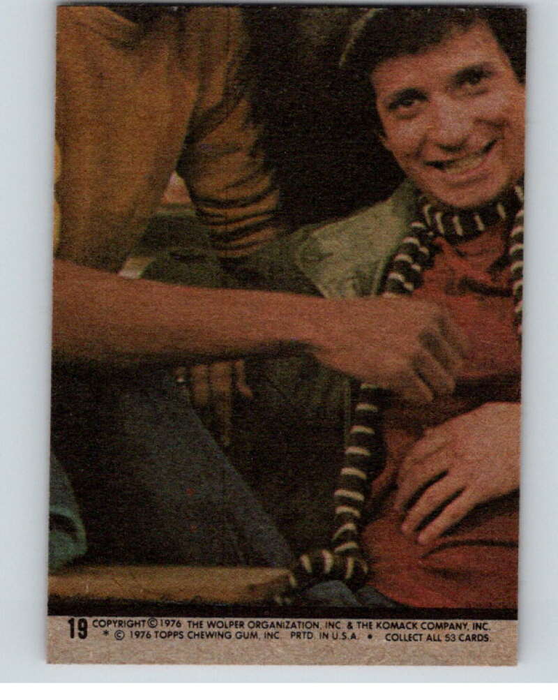 1976 Topps Welcome Back Kotter #19 I'd throw you a kiss.. V68520 Image 2