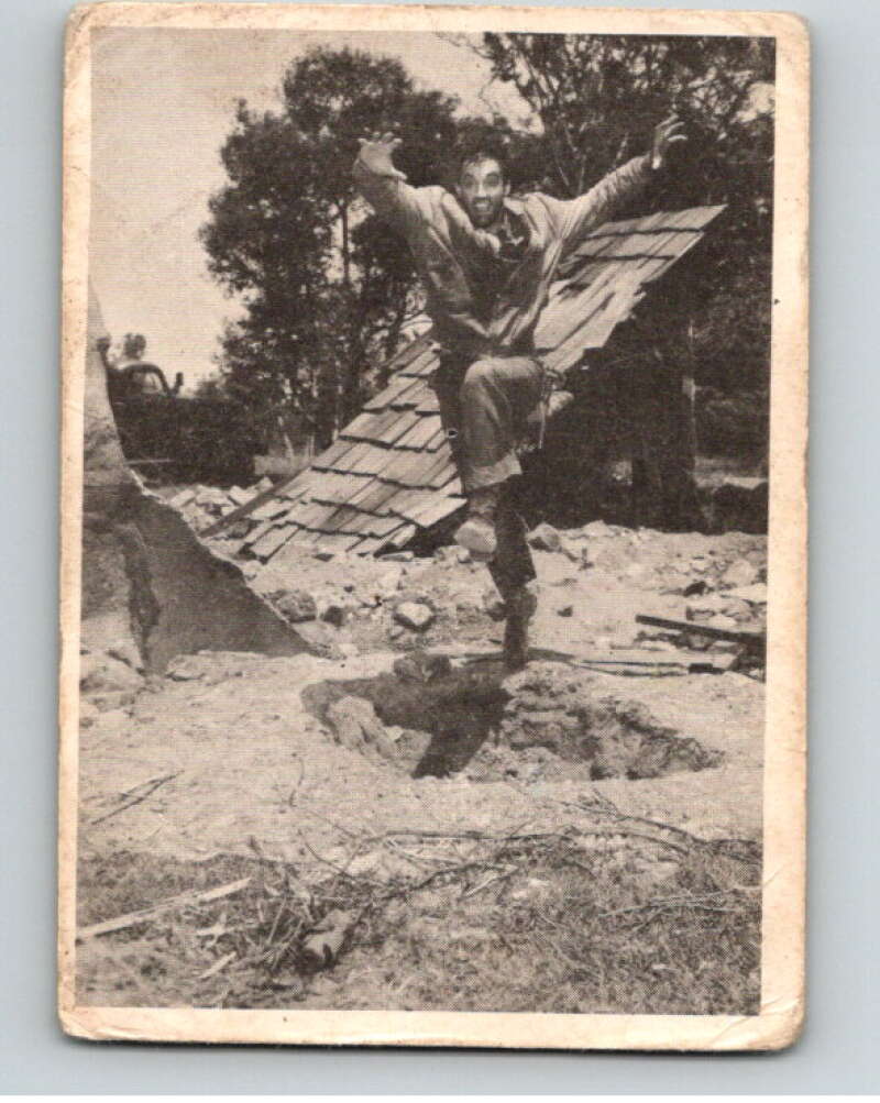 1963 Donruss Combat #40 Run for Cover V74057 Image 1