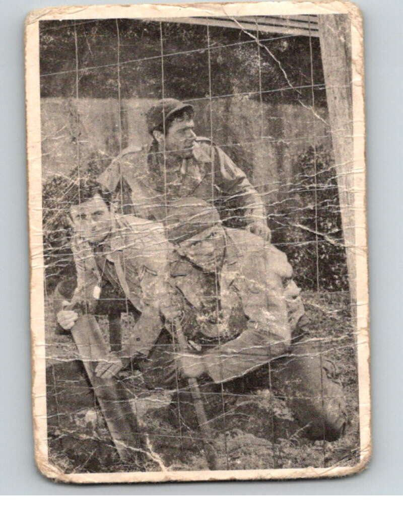 1963 Donruss Combat #49 Digging Out V74071 Image 1
