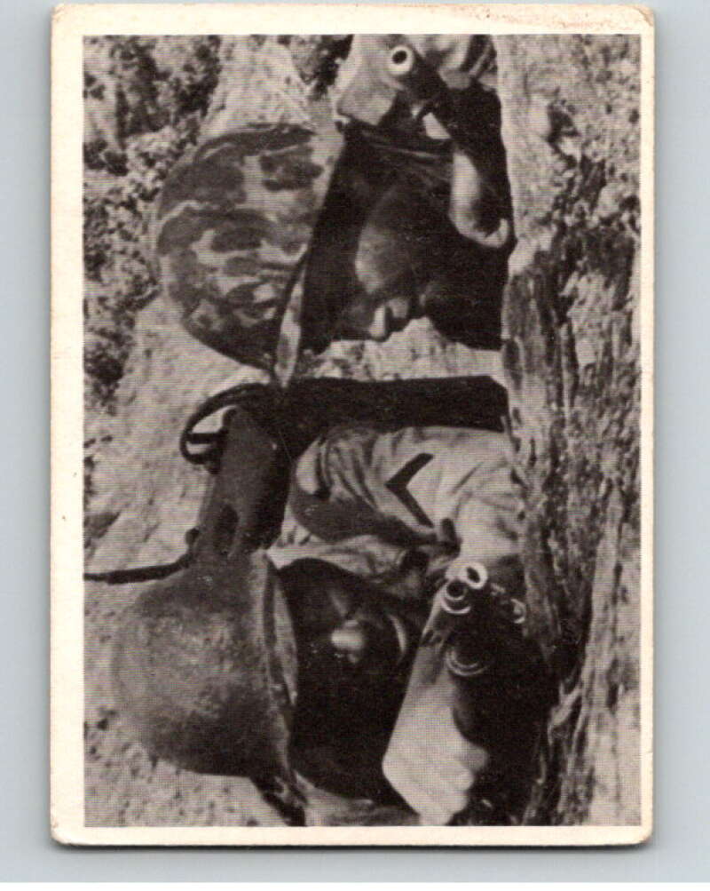 1964 Donruss Combat #107 German Bombs V74111 Image 1