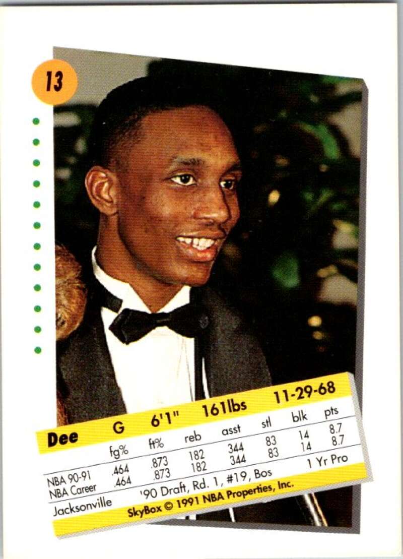 1991-92 SkyBox #13 Dee Brown FS Boston Celtics V76972 Image 2