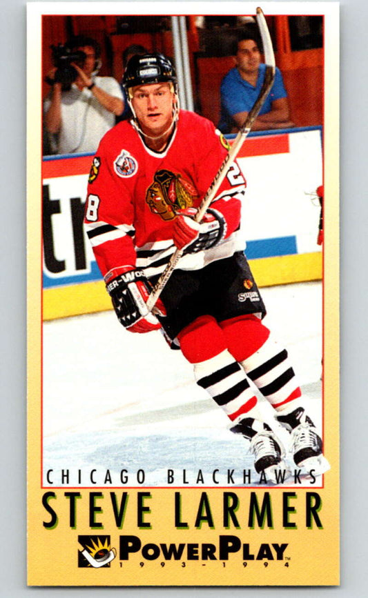 1993-94 PowerPlay #52 Steve Larmer  Chicago Blackhawks  V77504 Image 1