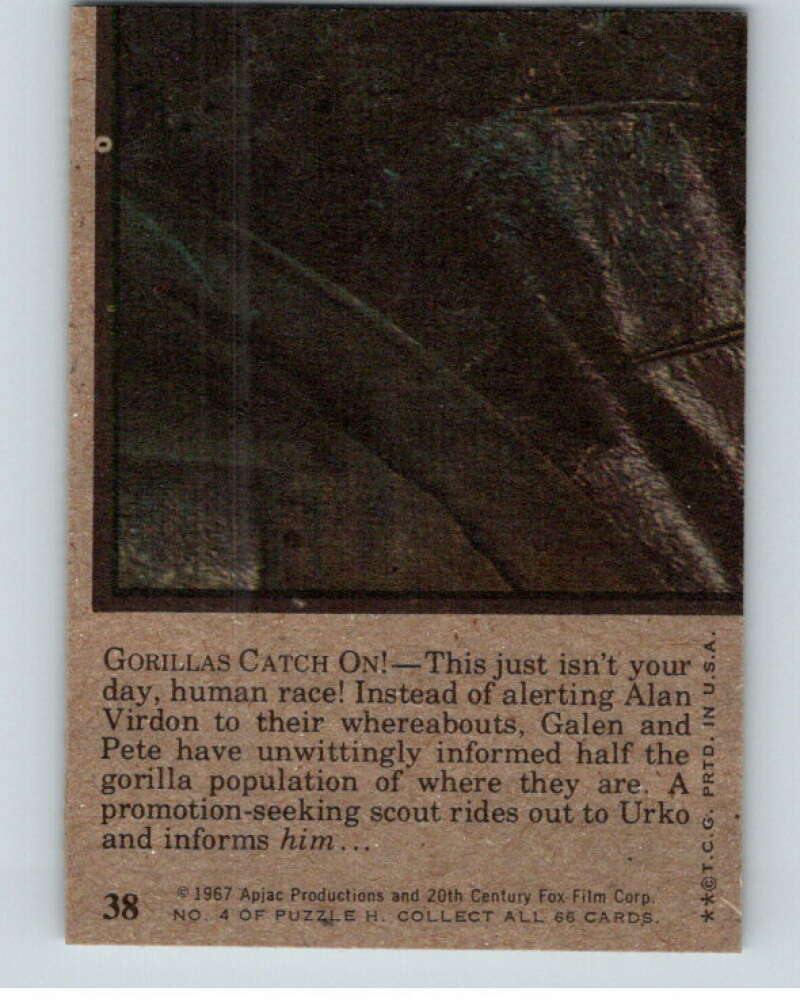 1967 Topps Planet of the Apes #38 Gorillas Catch On V78671 Image 2
