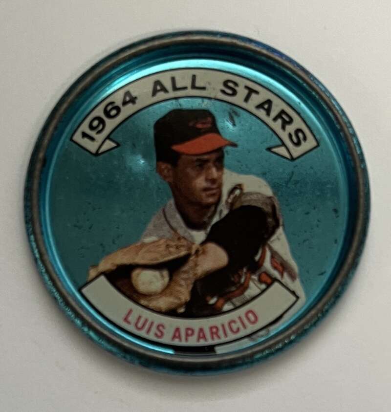 1964 Topps Coins Baseball #127 Luis Aparicio AS Baltimore Orioles V82033 Image 1