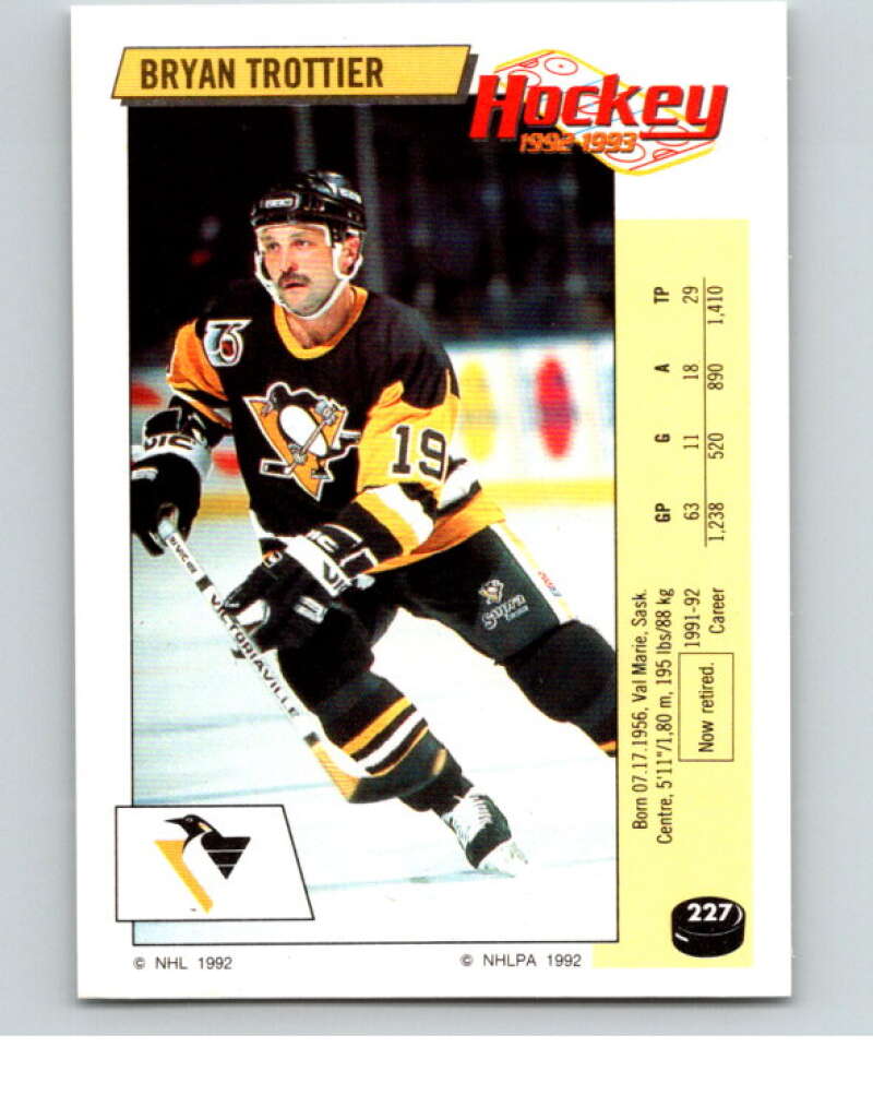 1992-93 Panini Stickers Hockey #227 Bryan Trottier V82948 Image 1