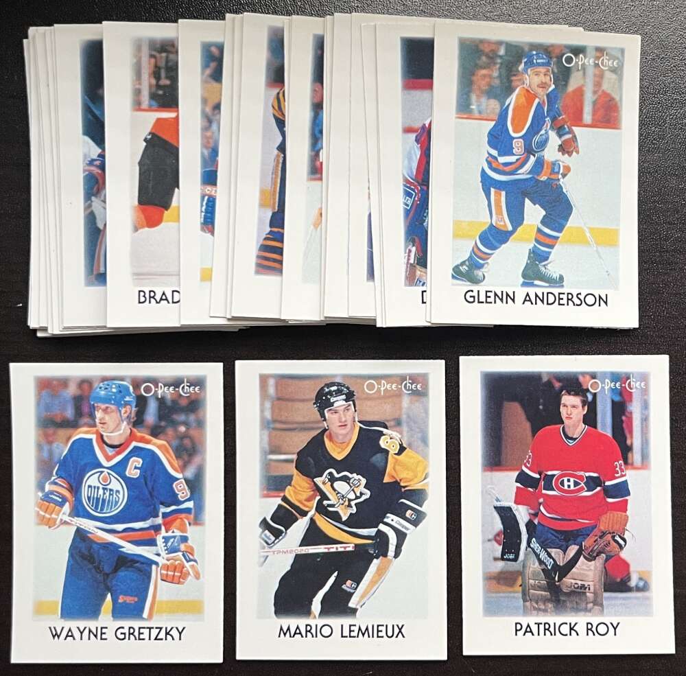 1987-88 O-Pee-Chee Minis Complete Hockey Set 1-42 Image 1