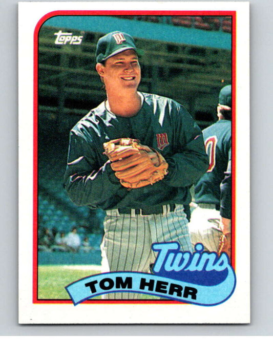 1989 Topps Baseball #709 Tom Herr  Minnesota Twins  Image 1