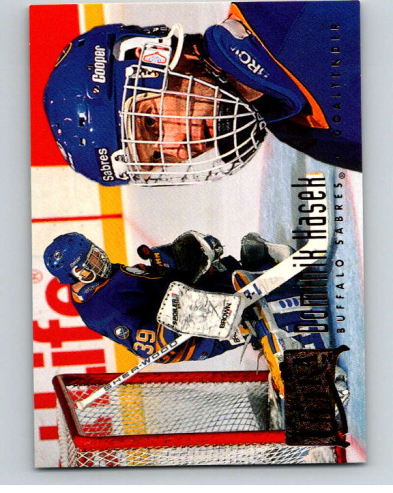 1994-95 Fleer Ultra #22 Dominik Hasek Buffalo Sabres V90167 Image 1