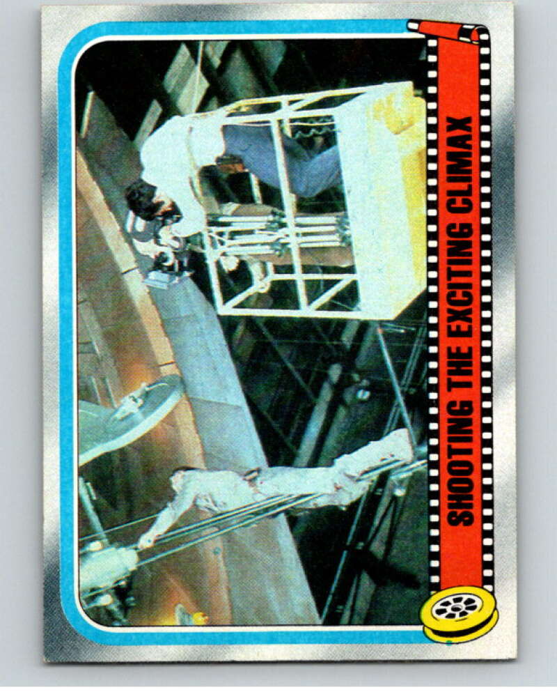 1980 Topps The Empire Strikes Back #255 Shooting the Exciting Climax V91383 Image 1