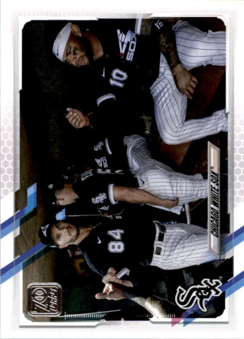 2021 Topps Baseball #318 Chicago White Sox Image 1