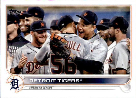 2022 Topps Baseball  #640 Detroit Tigers  Detroit Tigers  Image 1