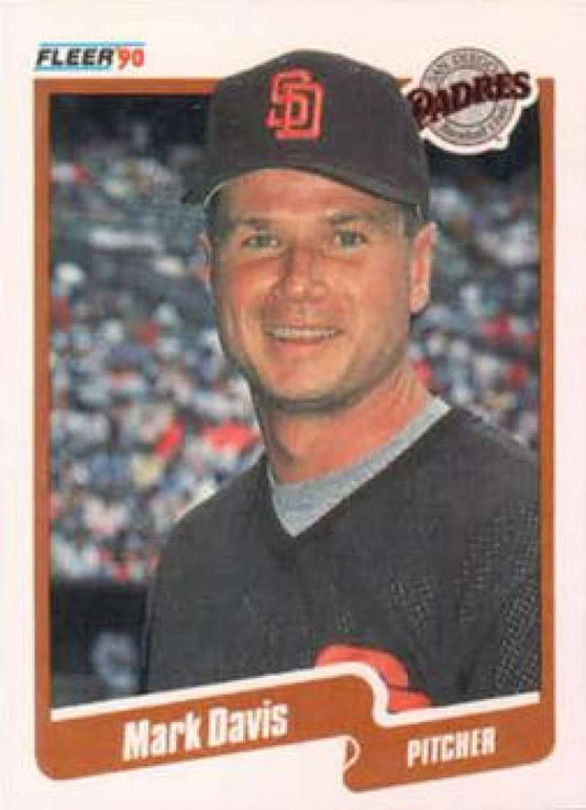 1990 Fleer Baseball #155 Mark Davis  San Diego Padres  Image 1