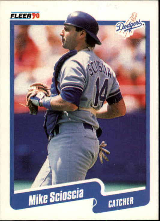 1990 Fleer Baseball #407 Mike Scioscia  Los Angeles Dodgers  Image 1