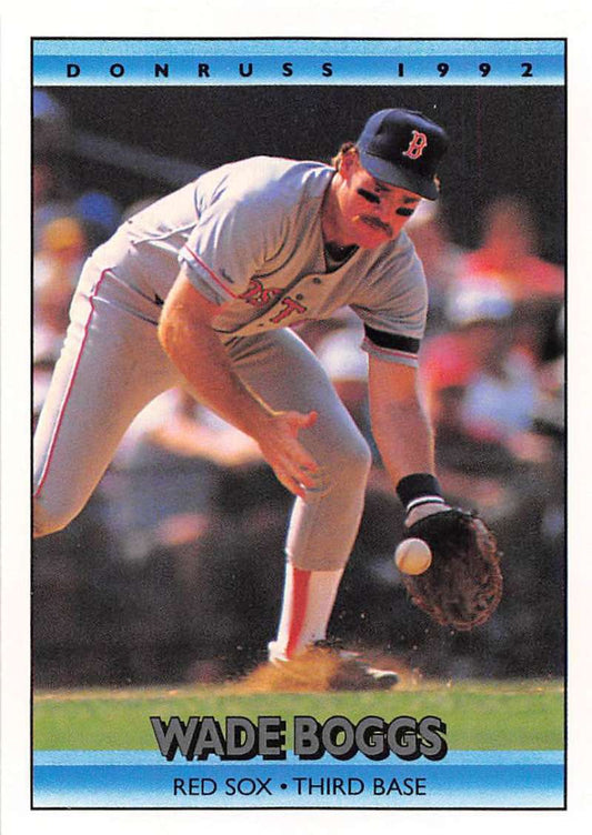 1992 Donruss Baseball #210 Wade Boggs  Boston Red Sox  Image 1