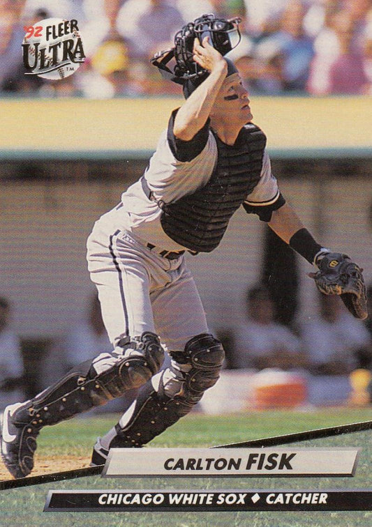 1992 Fleer Ultra Baseball #33 Carlton Fisk  Chicago White Sox  Image 1