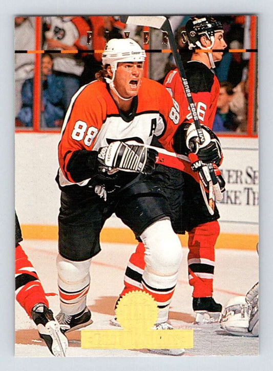 1994-95 Leaf #415 Eric Lindros  Philadelphia Flyers  Image 1