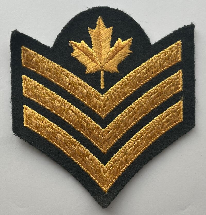 Canadian Military Army Sergeant Embroidered Three-Chevron/Leaf  Patch 4"x4.5"  Image 1